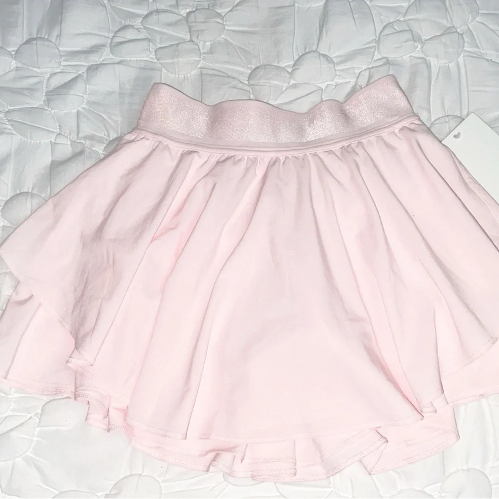 🆕LULULEMON Court Revival HR Skirt in Strawberry Milkshake